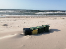 Mülltonnen.Strand.Ostsee